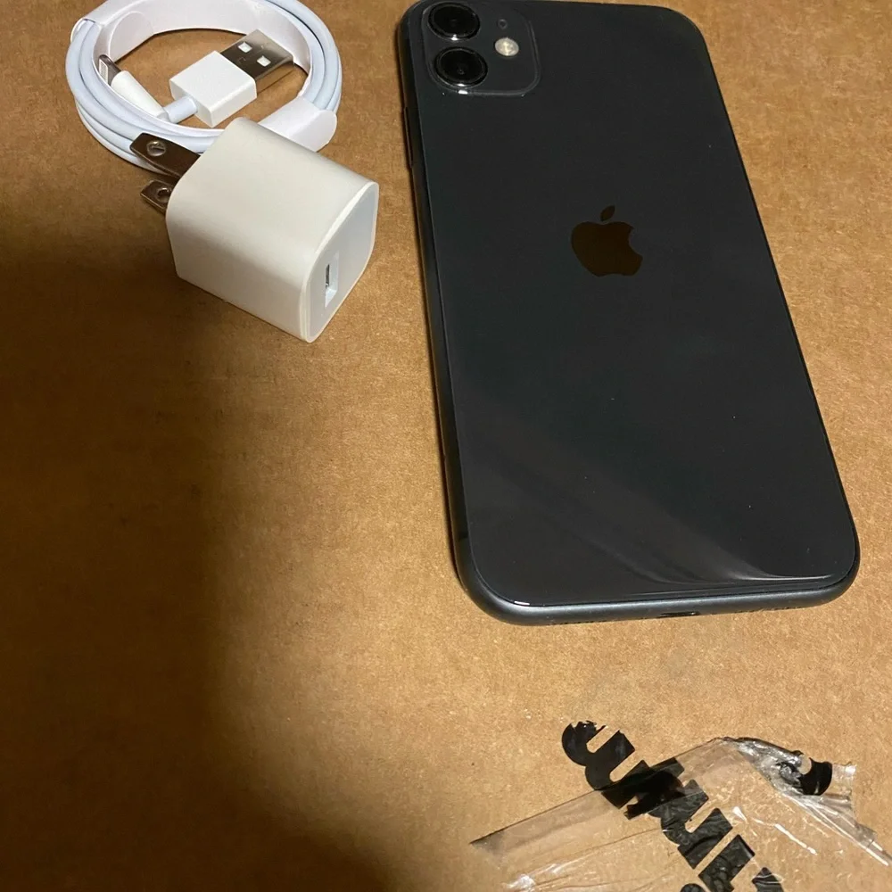 Apple iPhone 11 64GG unlocked for any company